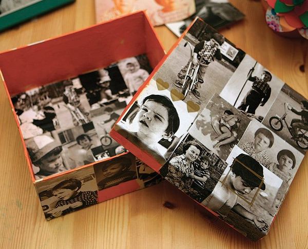 Nostaljik kutu: kapağı ve yanları siyah beyaz çocukluk fotoğraflarıyla kaplanmış açık kutu